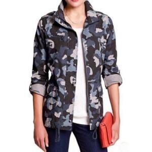 Banana Republic gray and blue camo utility jacket. Size L